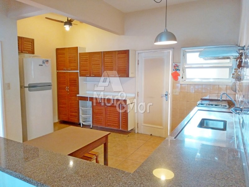 Apartamento à venda com 3 quartos, 200m² - Foto 10