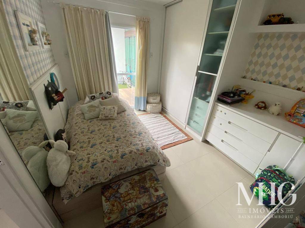 Apartamento à venda com 3 quartos, 174m² - Foto 19