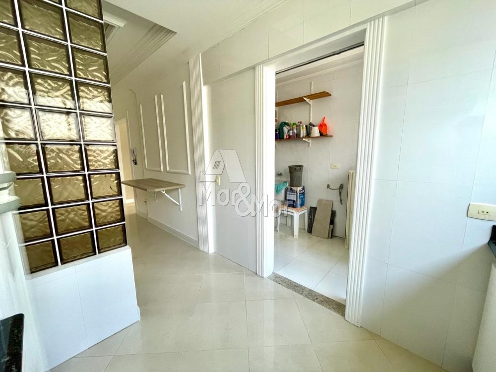 Apartamento à venda com 3 quartos, 180m² - Foto 10