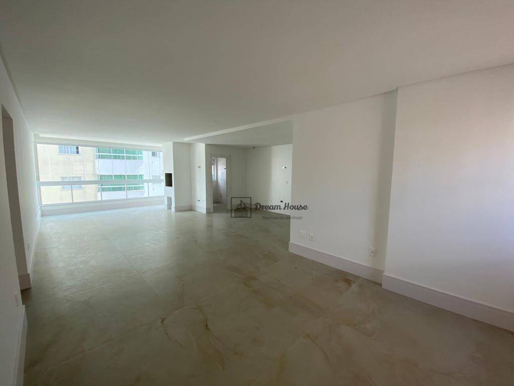 Apartamento à venda com 3 quartos, 129m² - Foto 13