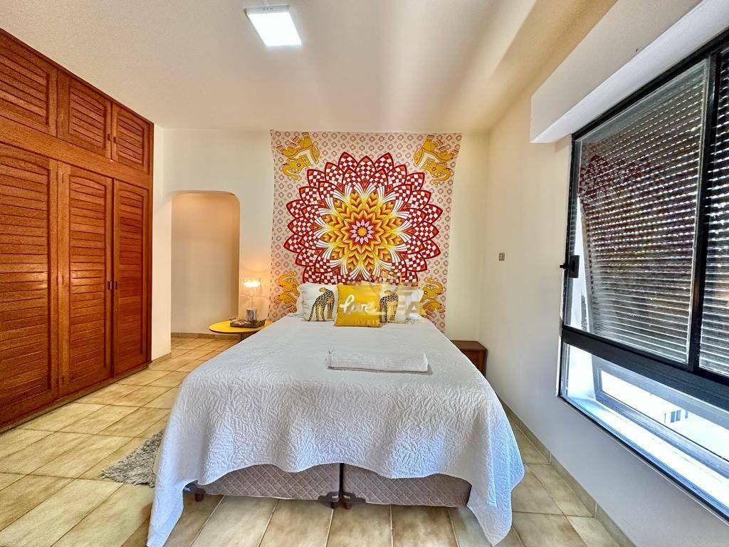 Apartamento à venda com 3 quartos, 221m² - Foto 17