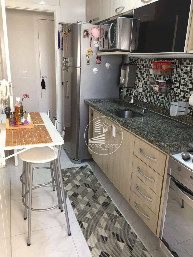 Apartamento à venda com 3 quartos, 67m² - Foto 15