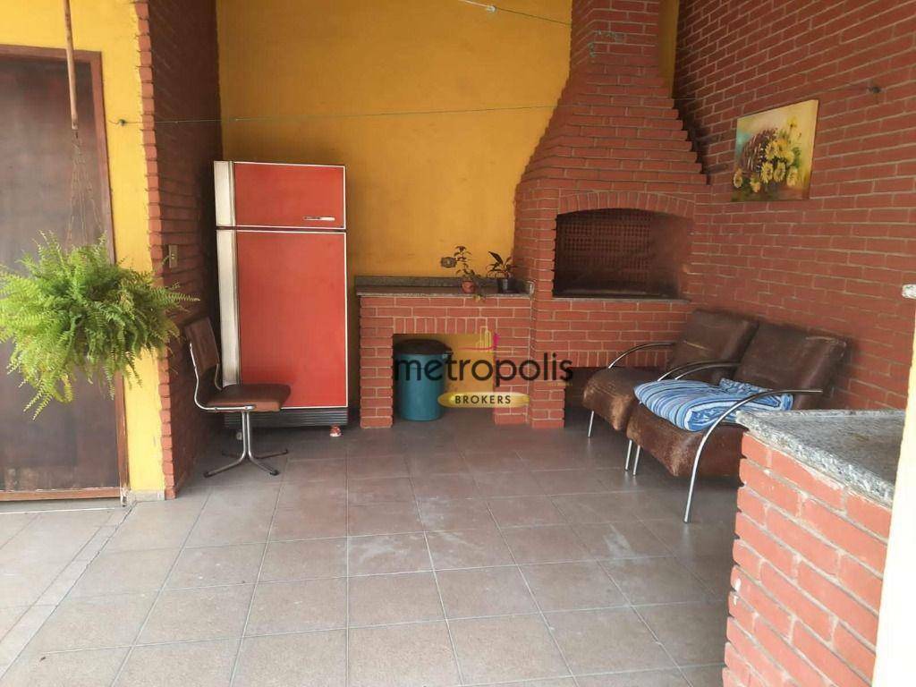 Casa à venda com 7 quartos, 300m² - Foto 26