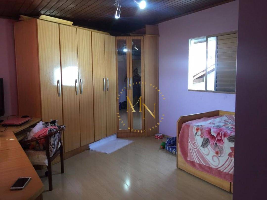 Sobrado à venda com 3 quartos, 200m² - Foto 9