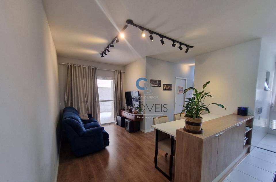 Apartamento à venda com 3 quartos, 80m² - Foto 1