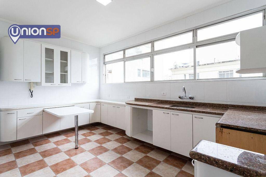 Apartamento à venda com 3 quartos, 137m² - Foto 21