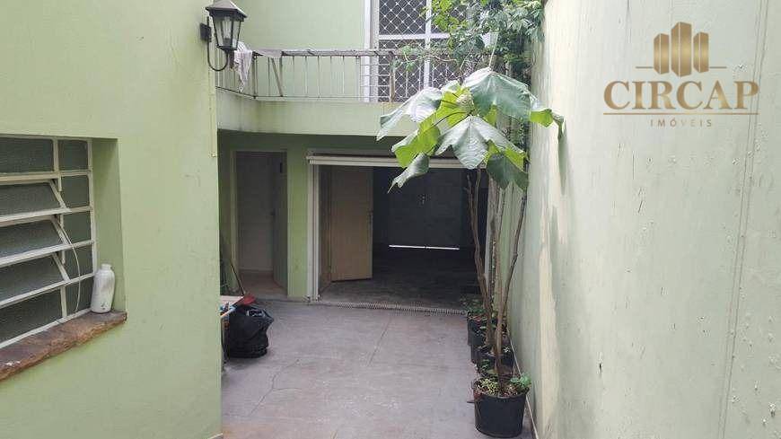 Sobrado à venda com 3 quartos, 600m² - Foto 2