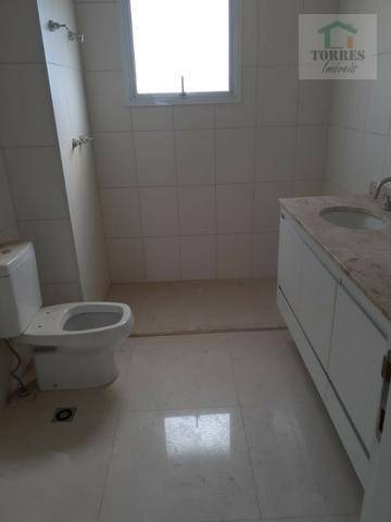 Apartamento para alugar com 4 quartos, 245m² - Foto 13