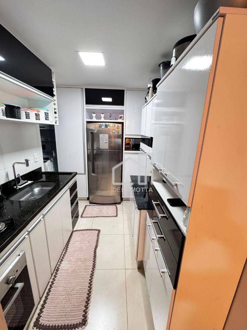 Apartamento à venda com 2 quartos, 63m² - Foto 15