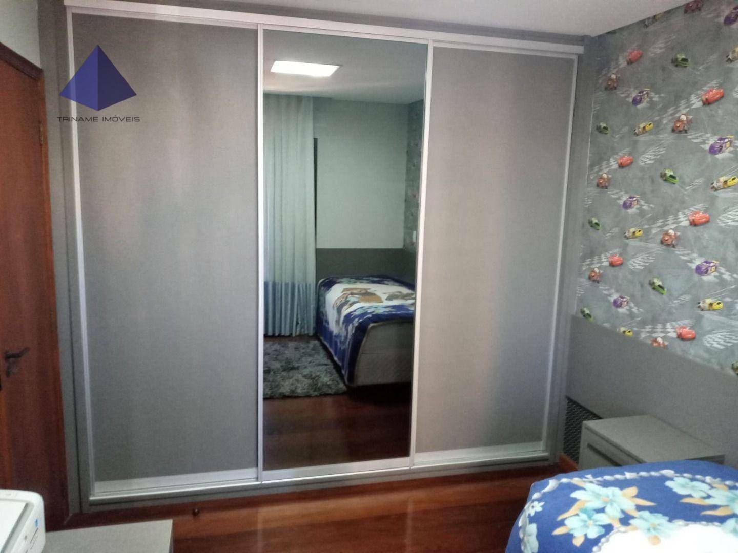 Apartamento para alugar com 3 quartos, 130m² - Foto 17