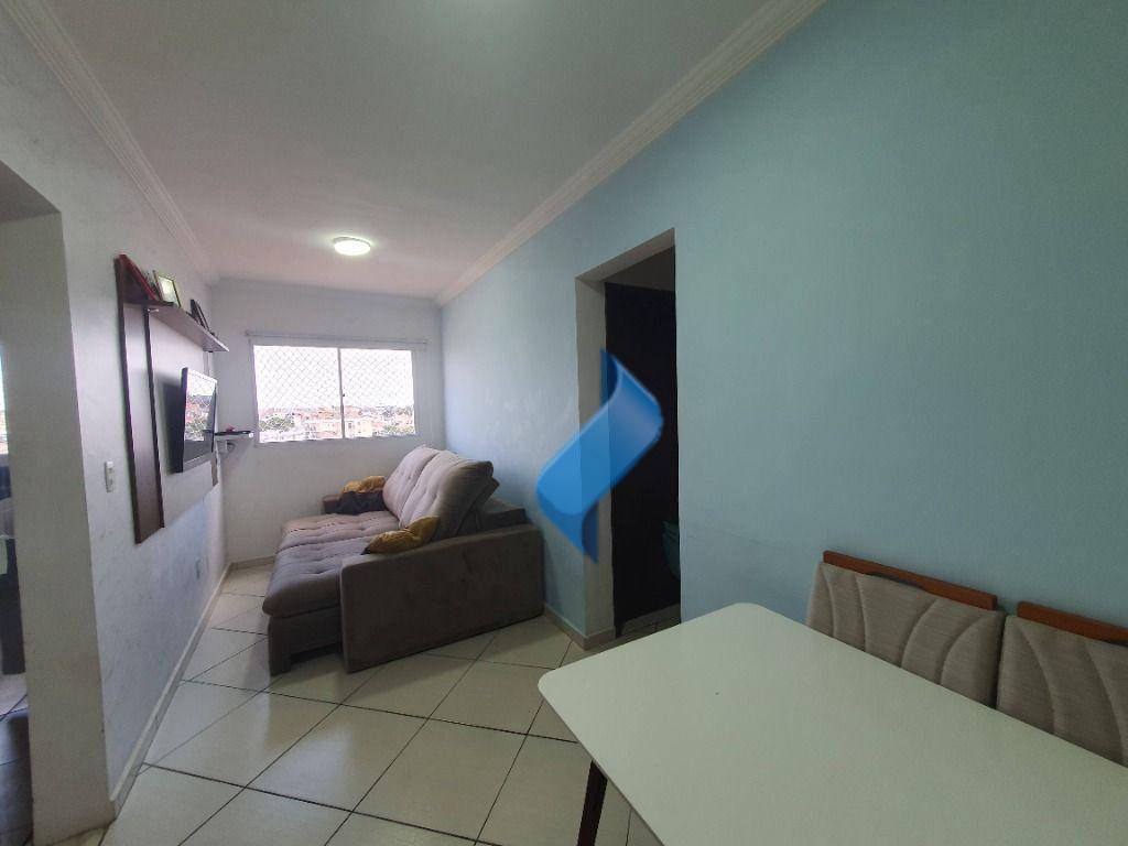 Apartamento à venda com 2 quartos, 77m² - Foto 2