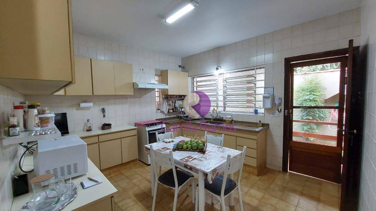 Casa para alugar com 3 quartos, 421m² - Foto 26
