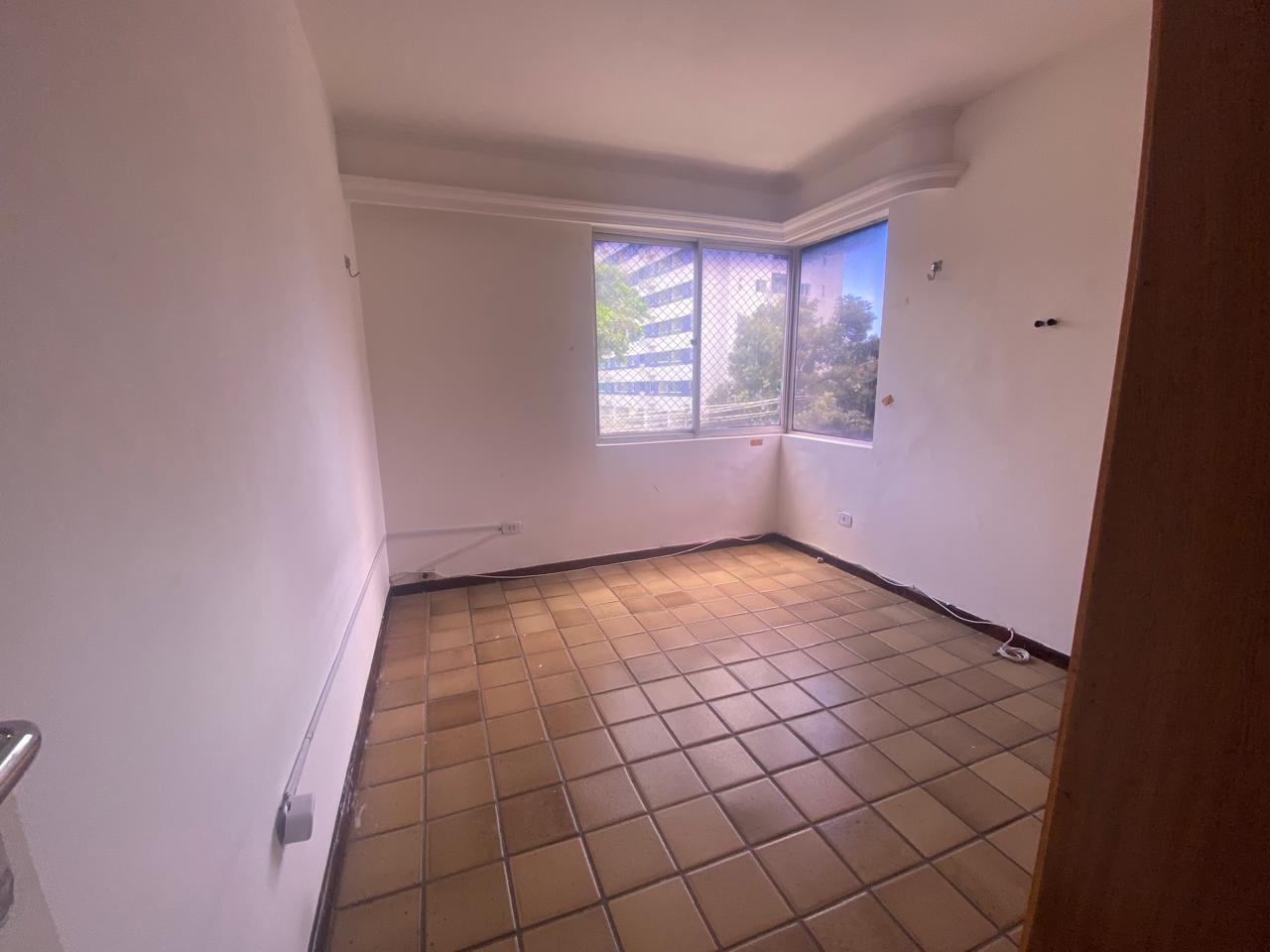 Apartamento à venda com 2 quartos, 78m² - Foto 14