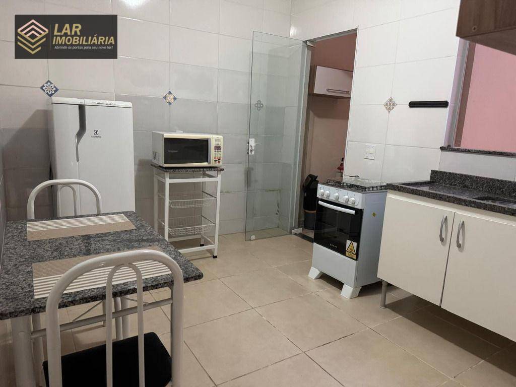 Casa de Condomínio para alugar com 2 quartos, 110m² - Foto 8