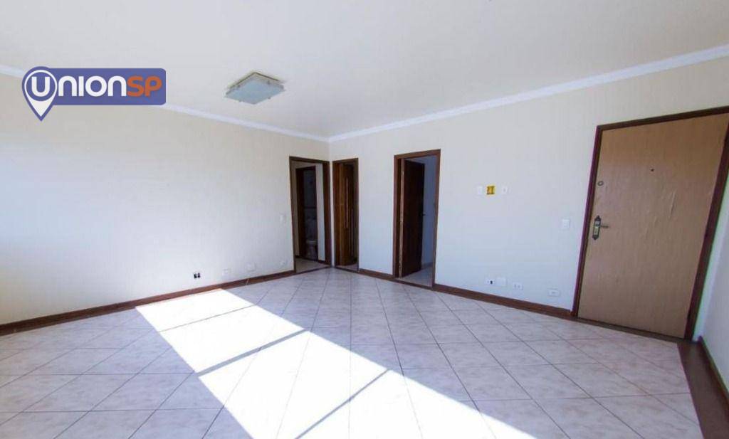 Apartamento à venda com 3 quartos, 140m² - Foto 2