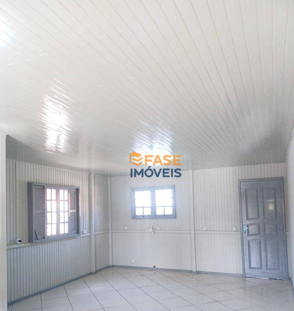 Casa à venda com 2 quartos, 1m² - Foto 2