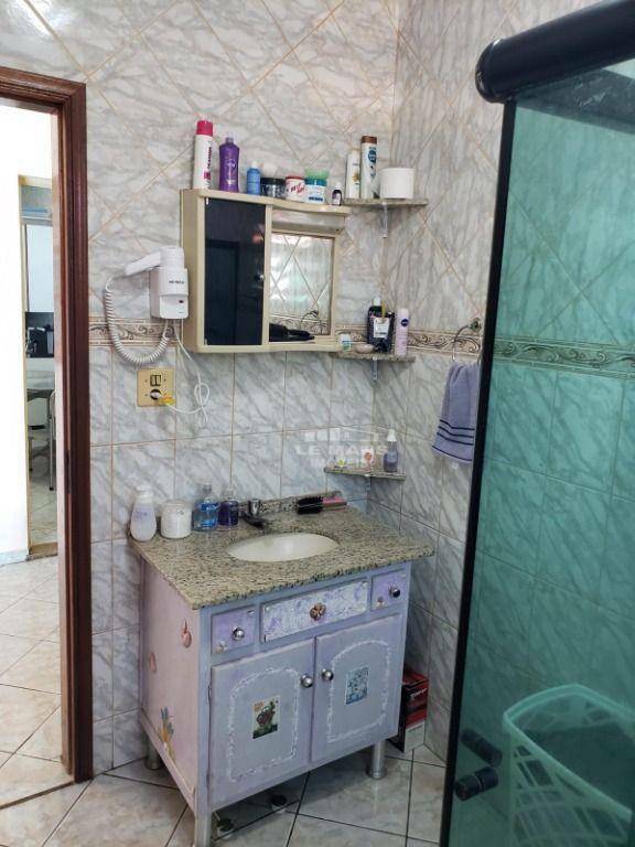 Casa à venda com 2 quartos, 150m² - Foto 13