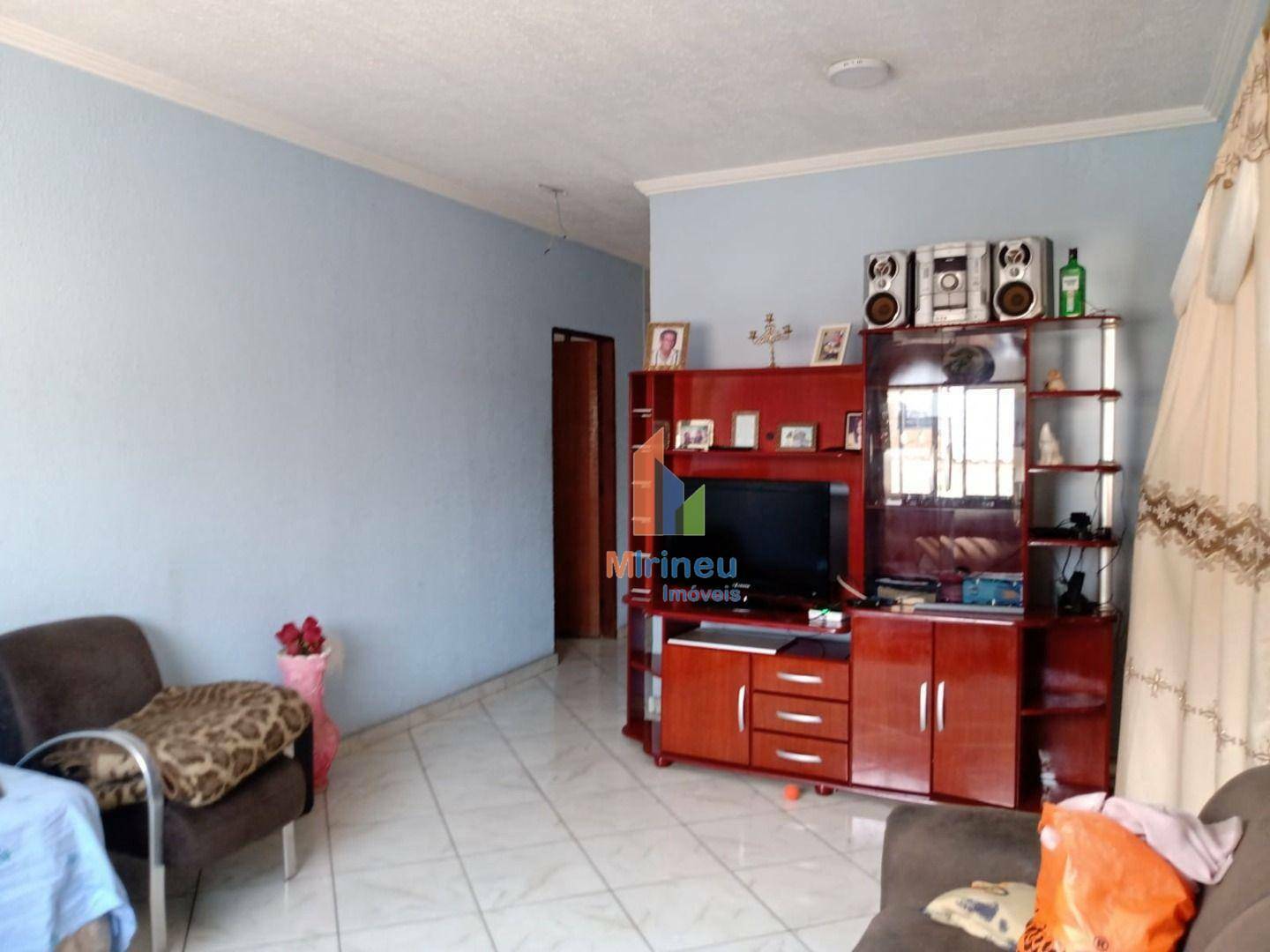 Casa à venda com 3 quartos, 150m² - Foto 2