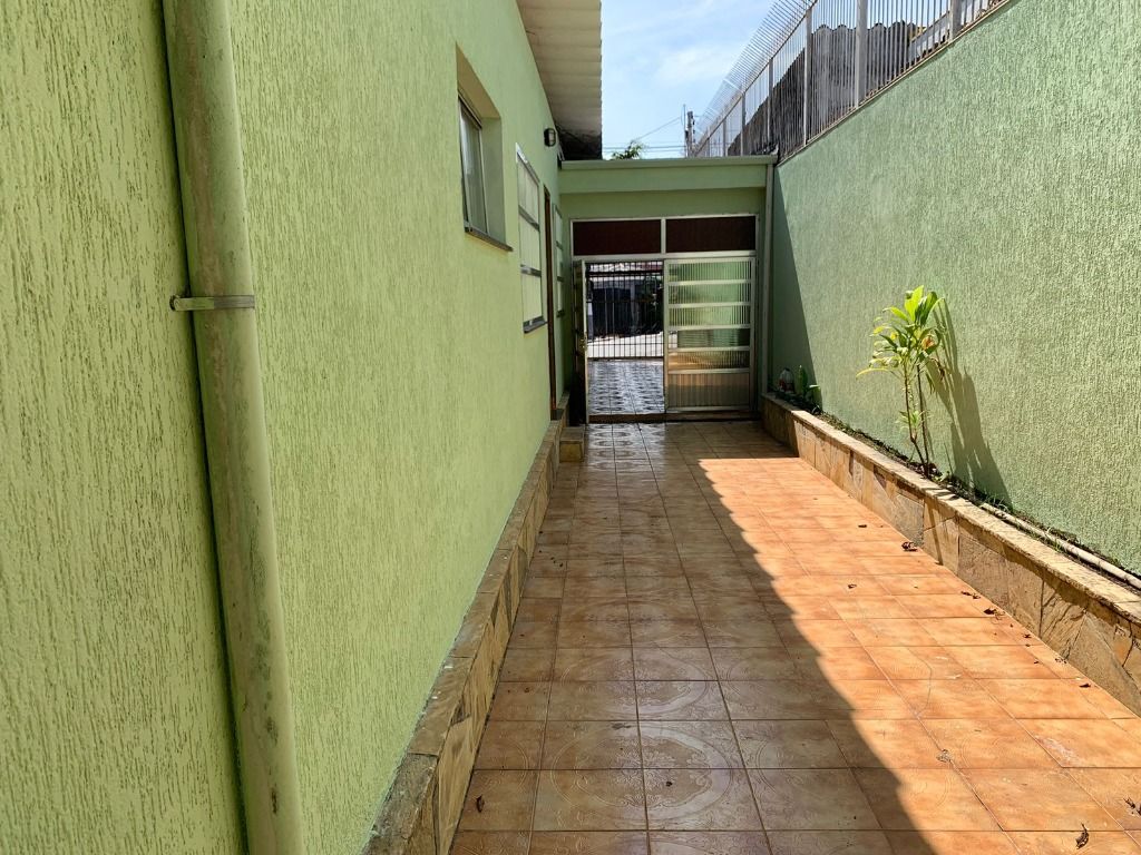 Casa à venda e aluguel com 3 quartos, 260m² - Foto 25