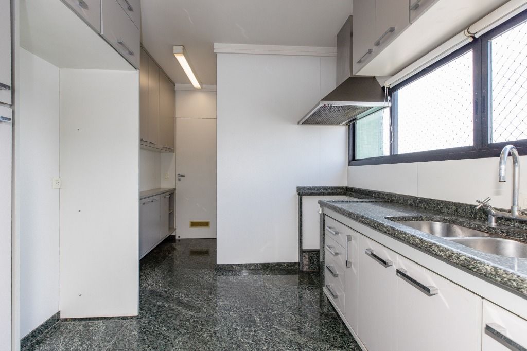 Apartamento à venda com 4 quartos, 255m² - Foto 25