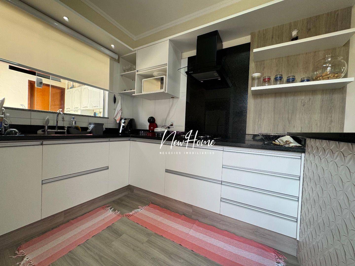 Casa à venda com 2 quartos, 107m² - Foto 3