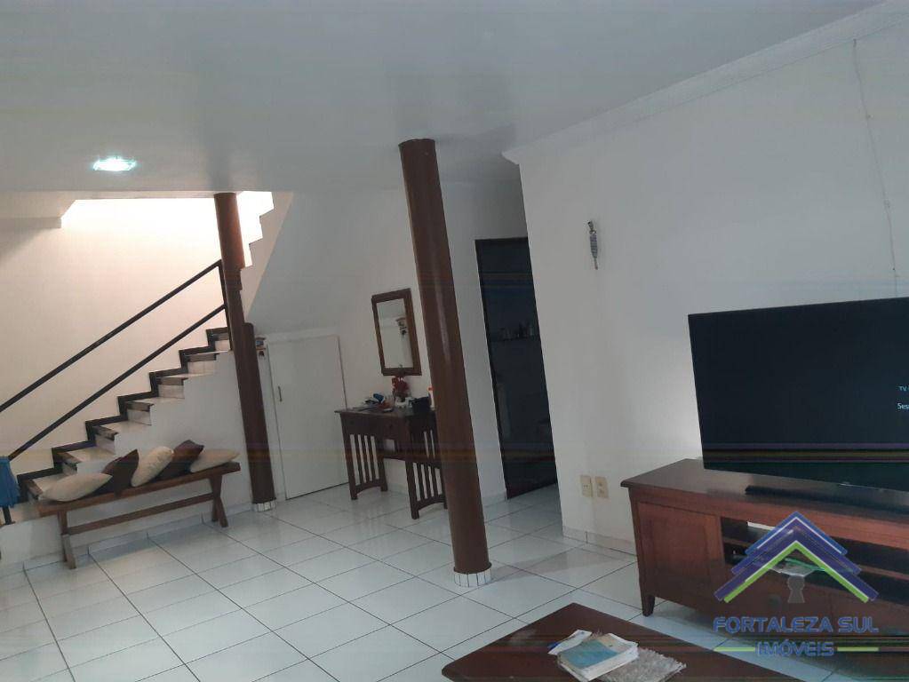 Casa à venda com 4 quartos, 200m² - Foto 16