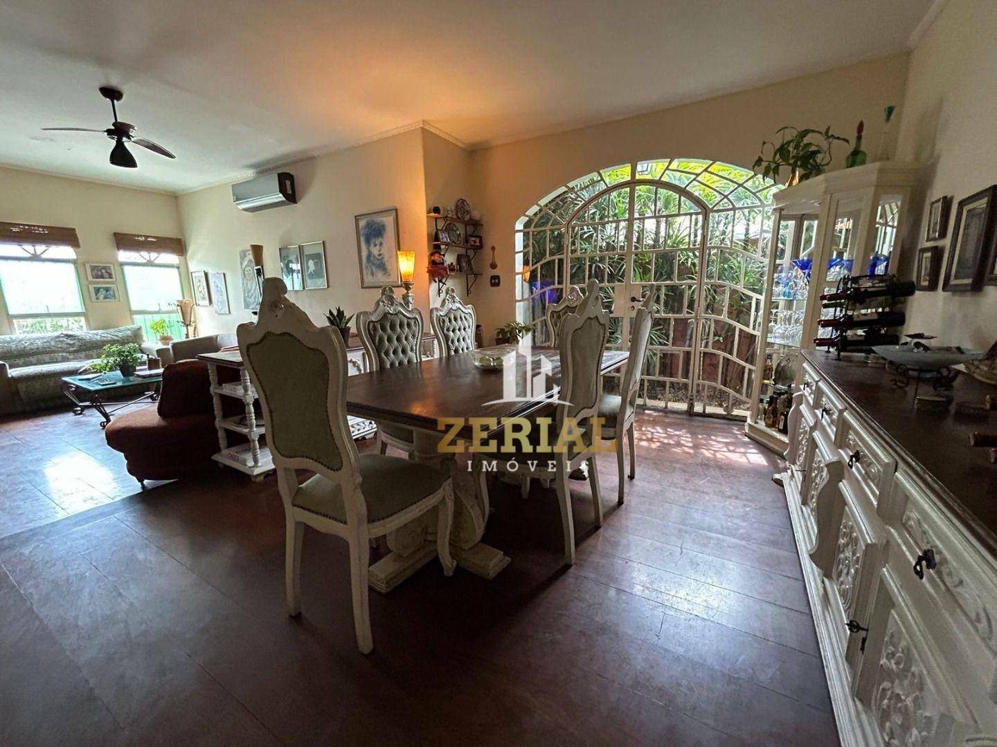 Casa à venda com 5 quartos, 189m² - Foto 4