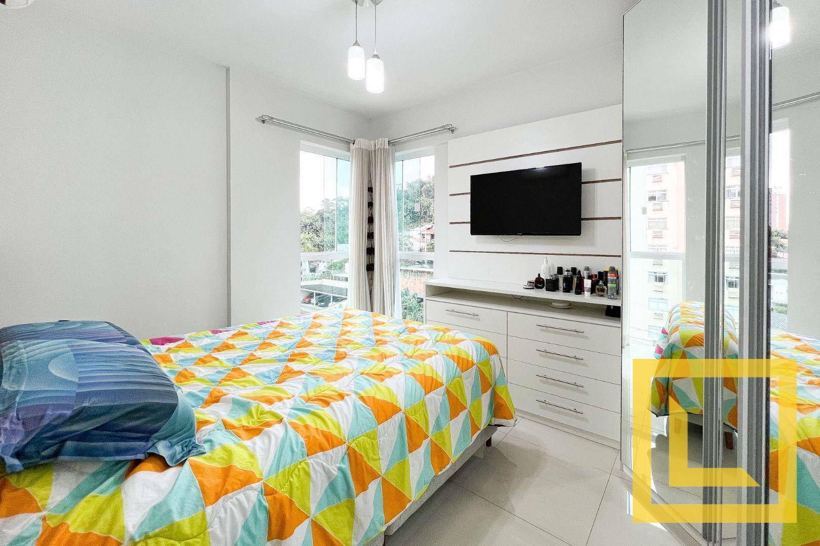 Apartamento à venda com 2 quartos, 77m² - Foto 10