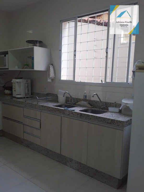 Casa à venda com 4 quartos, 280m² - Foto 13