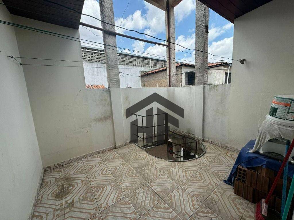 Casa à venda e aluguel com 7 quartos, 100M2 - Foto 8