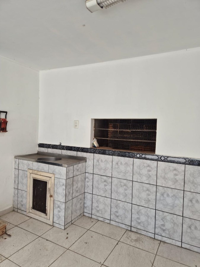 Casa à venda com 4 quartos, 104m² - Foto 5