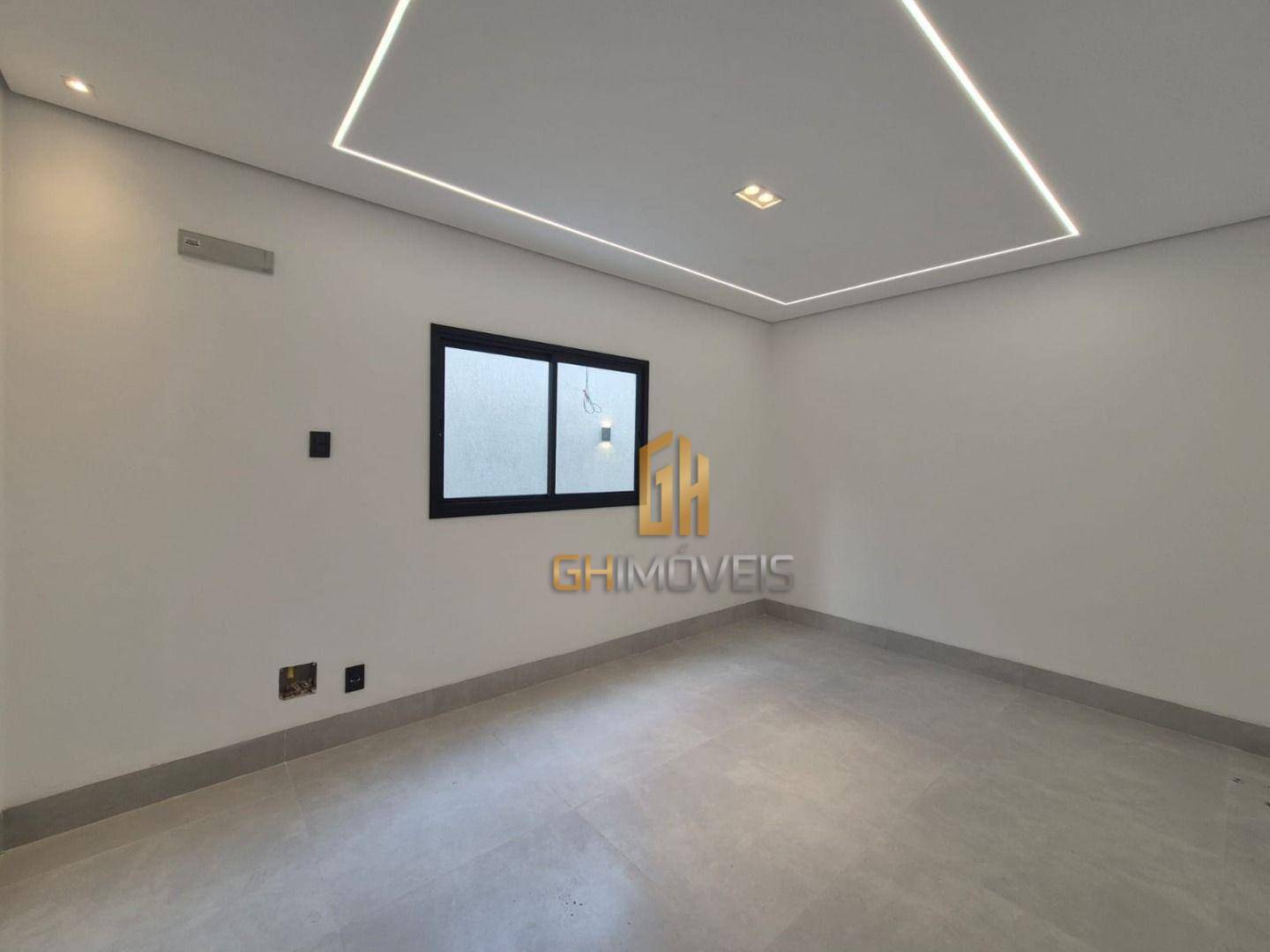 Casa à venda com 3 quartos, 179m² - Foto 4