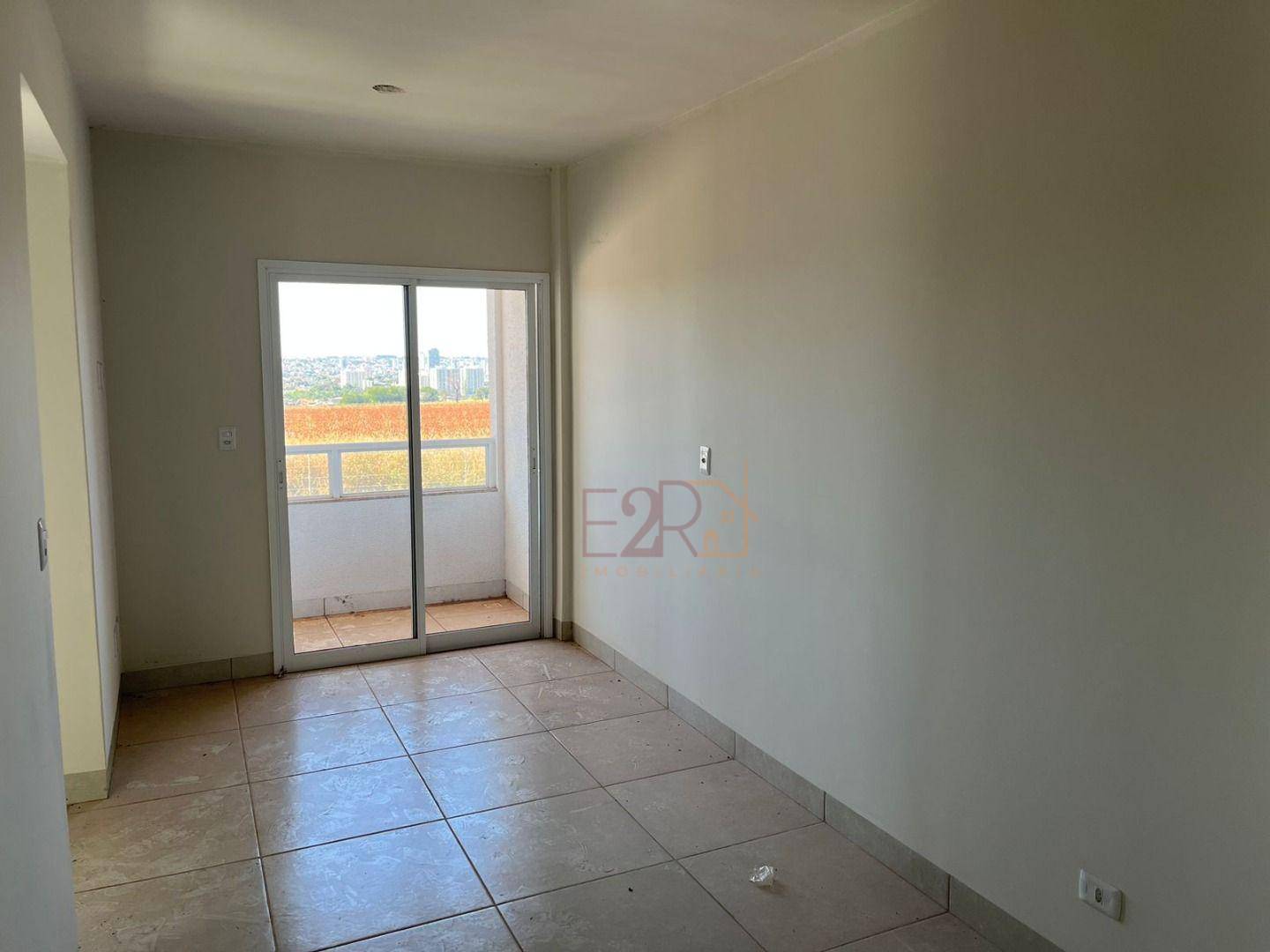 Apartamento à venda com 2 quartos, 51m² - Foto 2