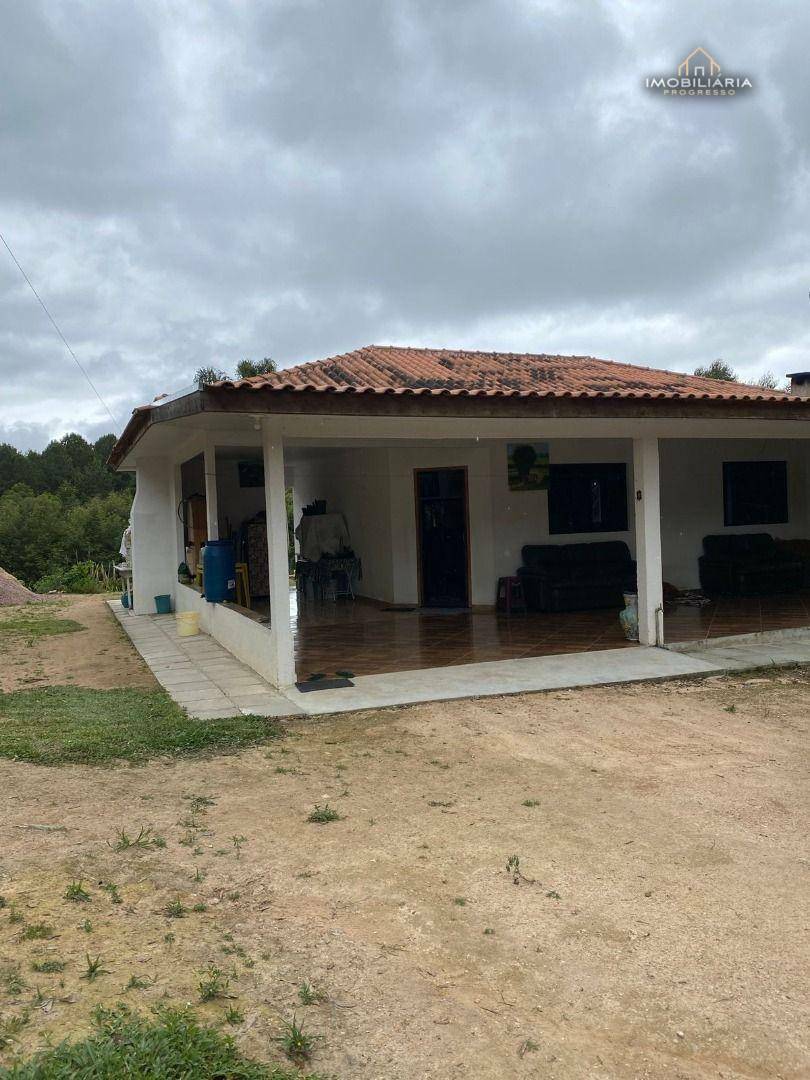 Chácara à venda com 2 quartos, 50m² - Foto 1