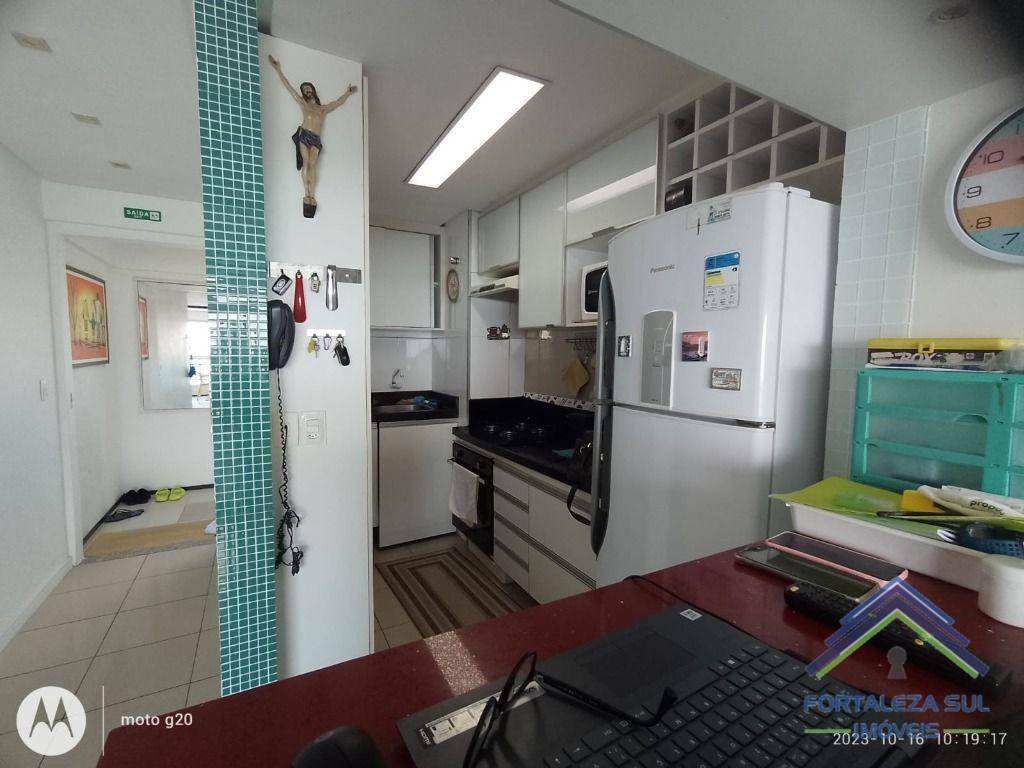 Apartamento à venda com 2 quartos, 78m² - Foto 27