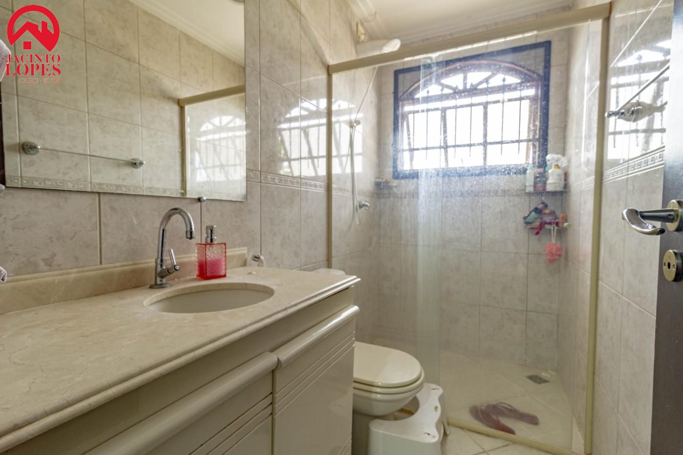 Casa à venda com 6 quartos, 450m² - Foto 31