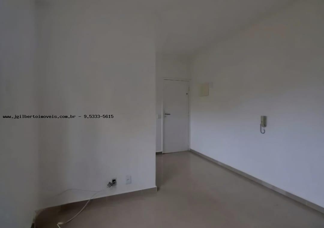 Apartamento à venda com 2 quartos, 48m² - Foto 21