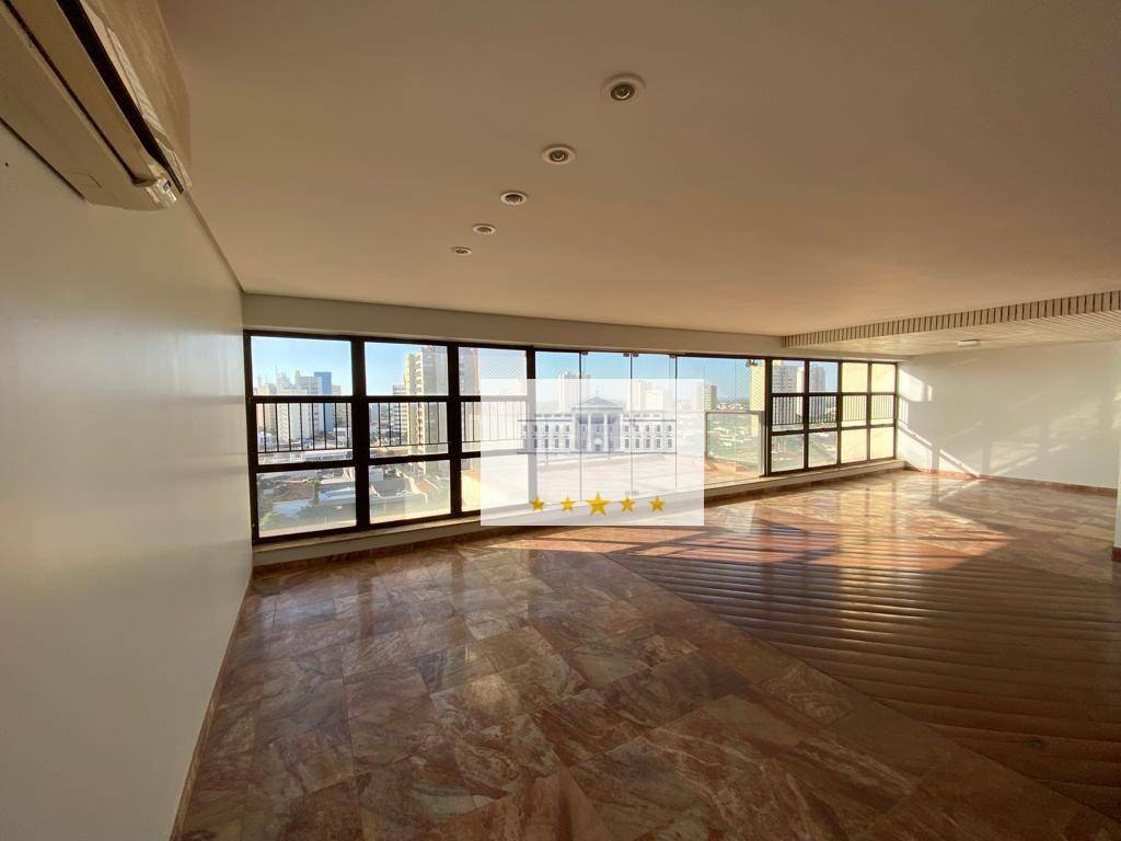 Apartamento à venda com 3 quartos, 334m² - Foto 1
