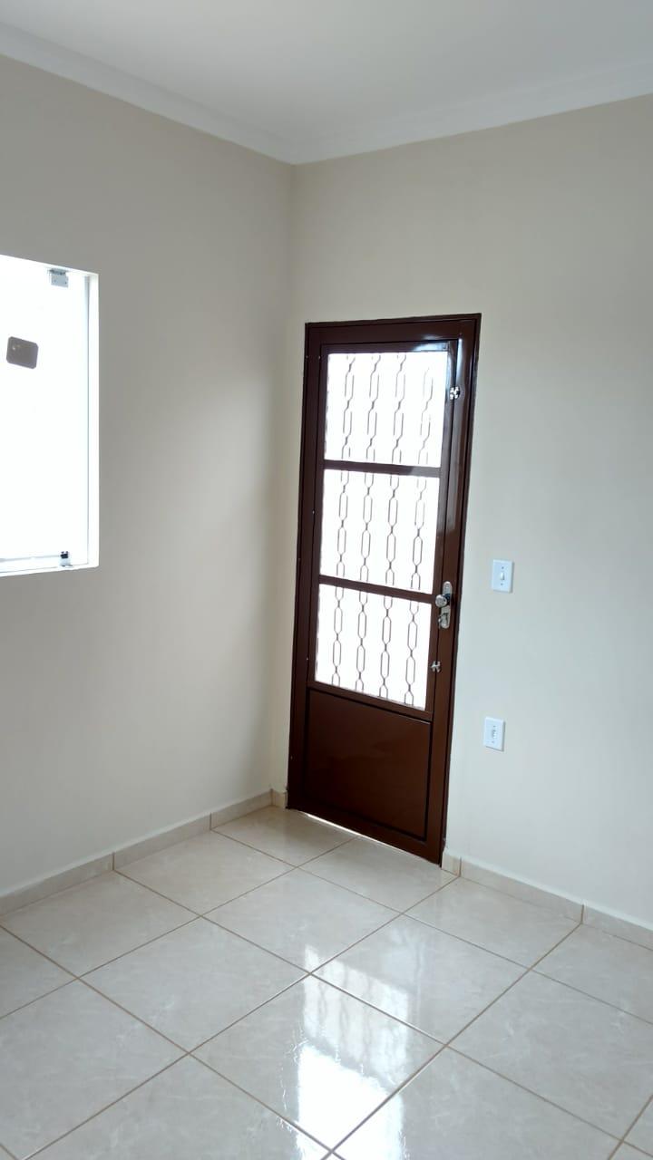 Casa à venda com 2 quartos, 160m² - Foto 3