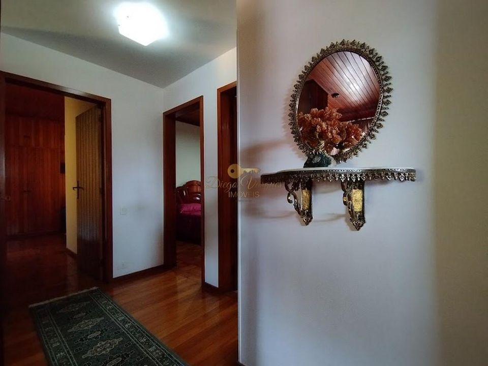 Casa à venda com 5 quartos, 250m² - Foto 13