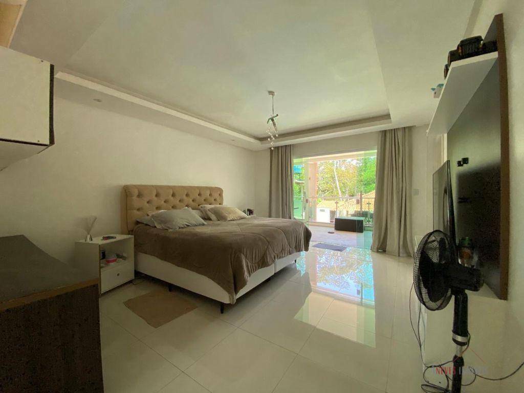 Casa de Condomínio à venda com 4 quartos, 640m² - Foto 14