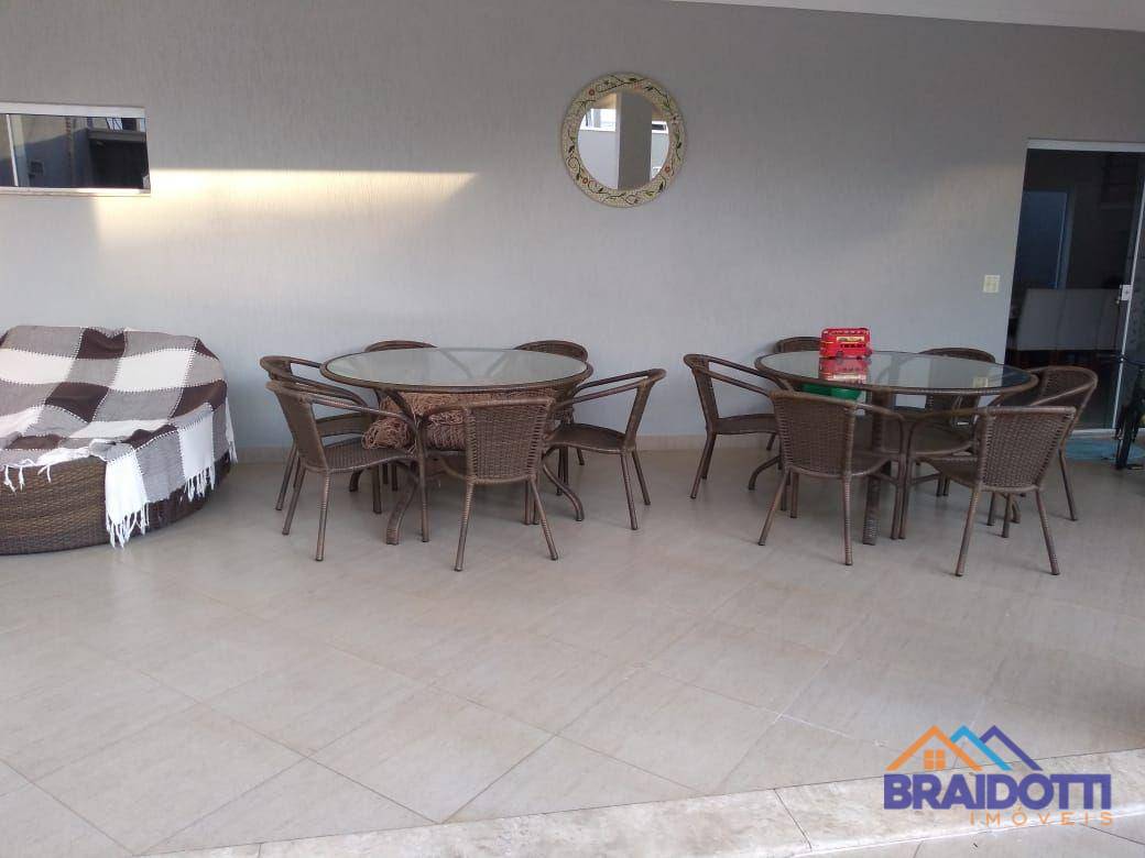 Casa à venda com 4 quartos, 361m² - Foto 30