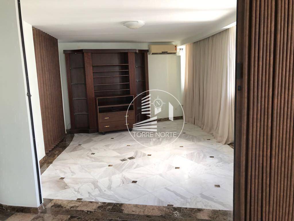 Apartamento para alugar com 3 quartos, 188m² - Foto 8