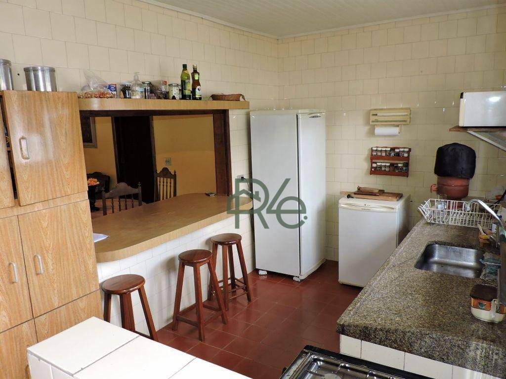 Casa de Condomínio à venda com 3 quartos, 257m² - Foto 6