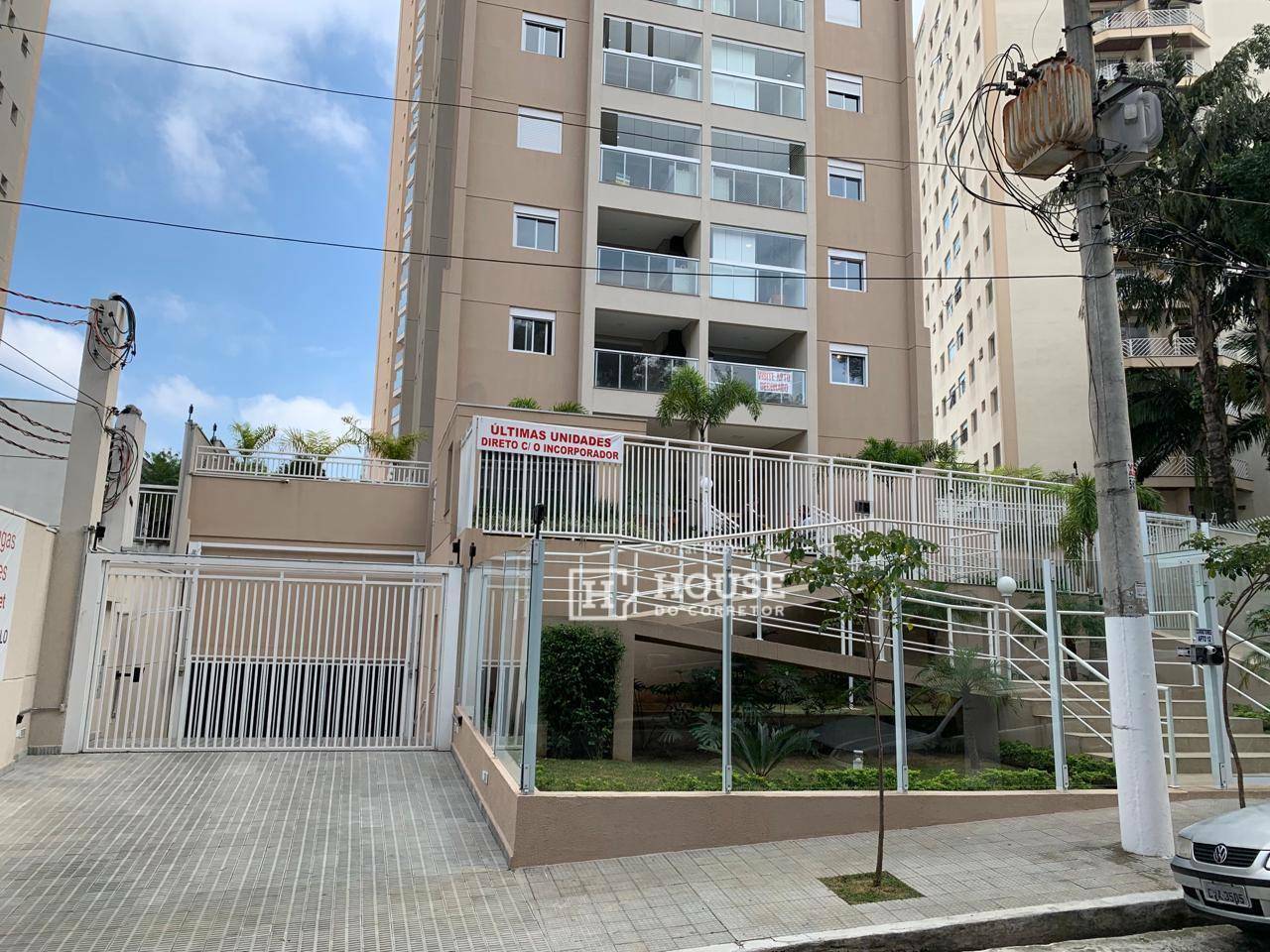 Apartamento à venda com 2 quartos, 67m² - Foto 2