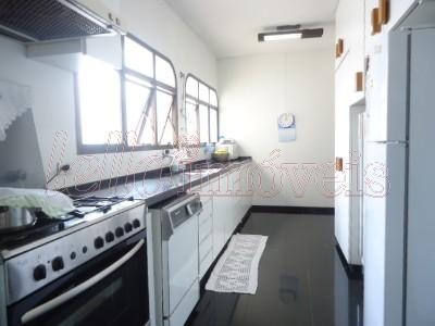 Apartamento para alugar com 3 quartos, 288m² - Foto 11