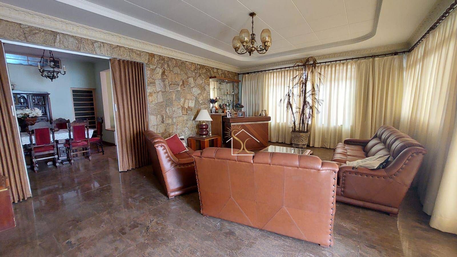 Casa à venda e aluguel com 3 quartos, 247m² - Foto 5