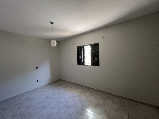 Casa à venda com 3 quartos, 130m² - Foto 2