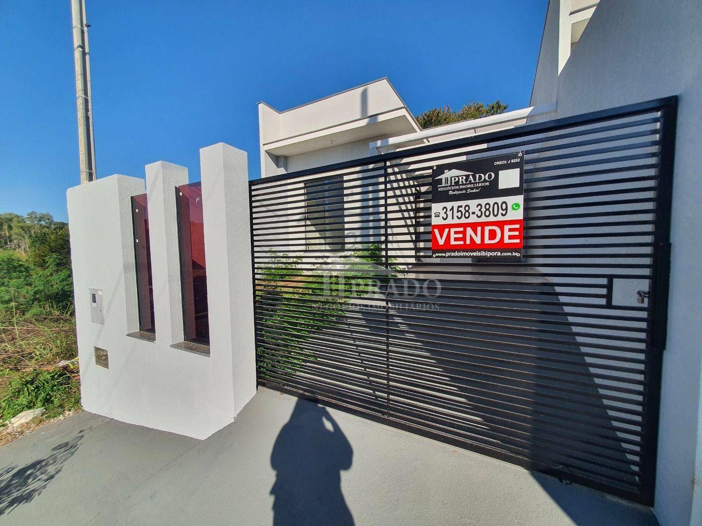 Casa à venda com 2 quartos, 59m² - Foto 1