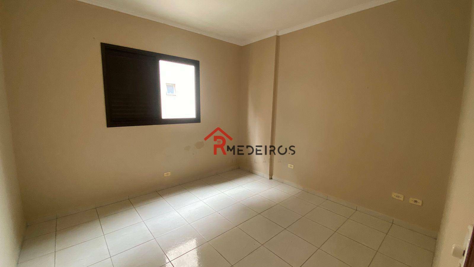 Apartamento à venda com 2 quartos, 75m² - Foto 11